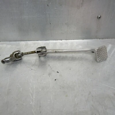 Yamaha Venture Royale XVZ1200D 1983 juego trasero derecho pedal de freno Foto 1 de 4