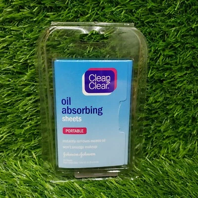 CLEAN & CLEAR Oil Absorbing Sheets - 50 Sheet - Image 1 of 2