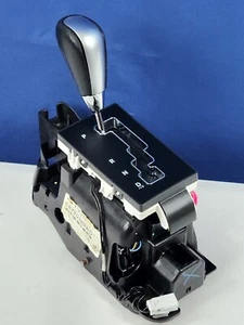 🏅 2005 - 2007 Chrysler 300 Dodge Charger Magnum Shifter Assembly w/autostick - Picture 1 of 9