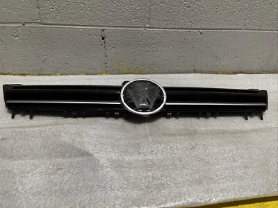 Volkswagen Golf Sportwagen 2015-2017 conjunto de parrilla con moldura cromada OEM Foto 1 de 4