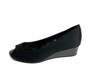 Bandolino Womens Candra Pump Heel Navy Size 7Wide - Picture 1 of 6