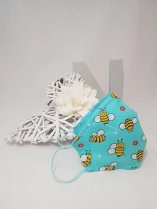 FaceMask, Size Medium, Reversible, Washable With A Wire Nose Bridge - Picture 1 of 3