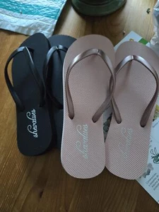 NEU Damen Flip Flops wasserdicht Strand Sandalen weiche Gummisohle von shevalues - Bild 1 von 21