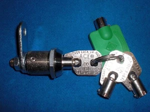 CHICAGO LOCK ACE® LOCKOUT 2 Schlüssel Bedienung HOCHSICHERHEIT 7/8 CAMLOCK - Locksport - Bild 1 von 5