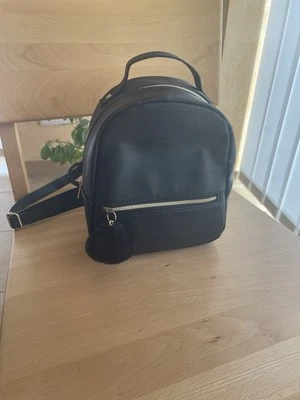 H&M Mädchen Kunstleder Rucksack  - Bild 1 von 4