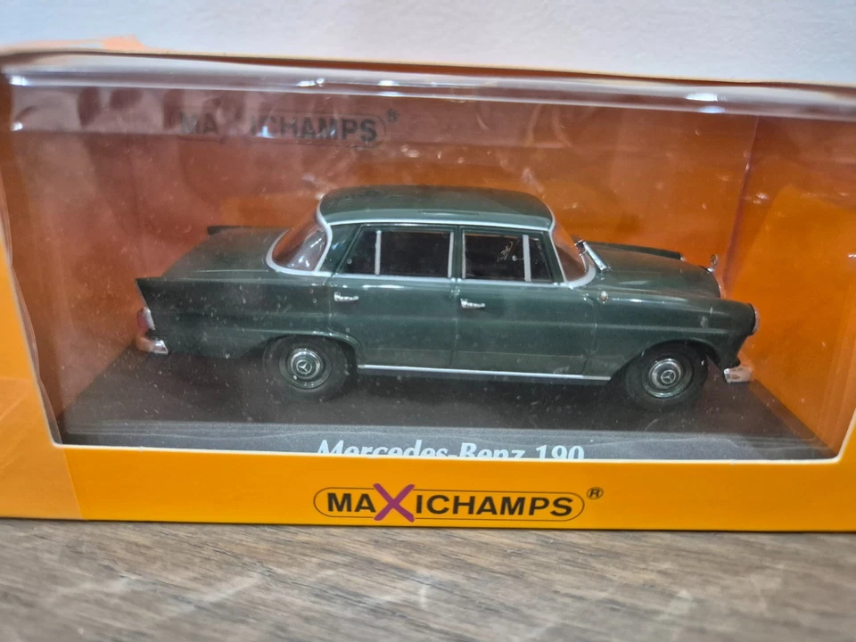 Minichamps 1.43 Mercedes Benz 190 1961 verde oscuro 940037200 Foto 1 de 1