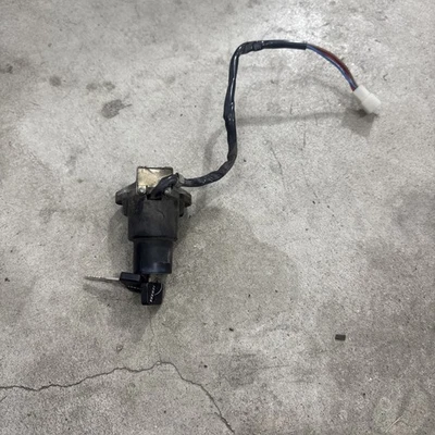 1982 YAMAHA VIRAGO 750 XV750 IGNITION W KEYS - Image 1 of 4