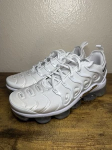 Nike Air VaporMax Plus Größe 9 Damen FQ8895-100 weiß metallic silber - Bild 1 von 5