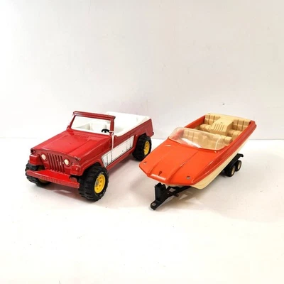 Tonka Jeepster Jeep w/ Runabout Boat Trailer 2460 Vtg 1970s Yellow Wheels - Image 1 of 4