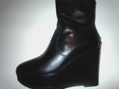 Tod's Luxury Women's Stylish Ankle Black Leather Platform Boots Size 5 - Image 1 of 4