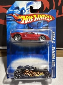 Paquete de 2 Hot Wheels 2006 con freidora de neumáticos y Ford GT40 - Imagen 1 de 9