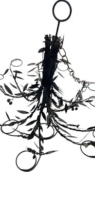 Lámpara de araña de metal vintage renacimiento español gótica trigo hoja de uva Mid evil Foto 1 de 4