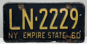 Matrícula de Nueva York 1960 LN-2229 Empire State Años 60 Negro Amarillo Coleccionista - Imagen 1 de 5