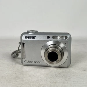 Sony Cyber-shot DSC-S650 7.2MP Digitalkamera Silber getestet funktioniert - Bild 1 von 7