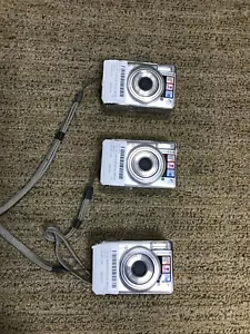 (LOT OF 3) FujiFilm FinePix A700 7.3MP Super CCD Digital Camera* - Picture 1 of 6
