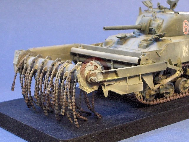 Resicast 1/35 Sherman Crab Mk.I Conversion (for Tasca / Dragon M4A4 kit) 351133 - Image 1 of 1