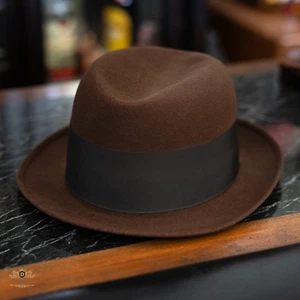 Vintage Dobbs Fifth Avenue Fedora Hut Herren 7 1/8 Schokolade Overwelt hinten Schleife - Bild 1 von 24