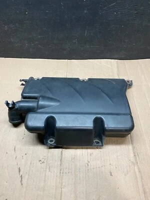 2004 to 2006 Mitsubishi Outlander Lancer Intake Resonator F4111 - Image 1 of 4