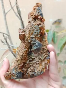 Muestra mineral de cristal de fluorita cúbica natural rara 384 g recubierta de óxido de hierro rojo - Imagen 1 de 23