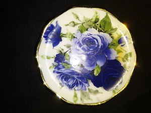 Staffordshire Minature Bone China Plate ANT-I-QUES Collectables - Picture 1 of 2