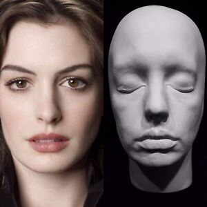 Masque de vie Anne Hathaway moulé en plâtre hydrocal taille 1:1