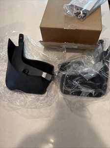 New GM 84559710 Rear Mud Flaps Splash Guards 2021-2023 Buick Envision - Picture 1 of 7
