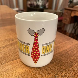 Taza de café vintage con temática "Number One Dad" de Balloon Expressions - Imagen 1 de 5