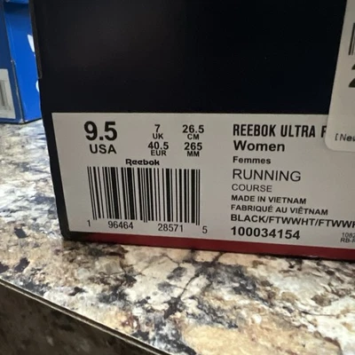 Reebok Ultra Flash Women's Black/ White size 9.5 - Image 1 of 4