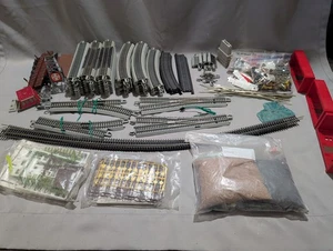Bachmann EZ Track HO scale  60+ Pieces Train Track lot with accessories - Picture 1 of 18