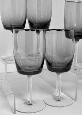 套装 7 Gorham Reizart 烟灰色 7 英寸手工吹制水晶高脚杯银色边缘 20 世纪 70 年代 — 第 1/4 张图片