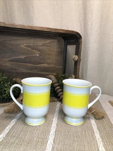 Vintage Japan gelb & weiß Streifen Standfuß Tasse Becher 2er Set - Bild 1 von 10