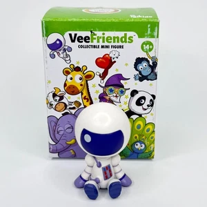 VeeFriends Adventurous Astronaut Mini Figur Serie 1 Sammelfigur Spielzeug Figur - Bild 1 von 2