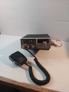 General Electric GE 3-5813B 40 Channel Mobile CB Radio Untested - Picture 1 of 7