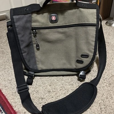 Victorinox Swiss Verde Lona Laptop Maletín de Viaje Mensajero Bolso de Hombro Foto 1 de 4