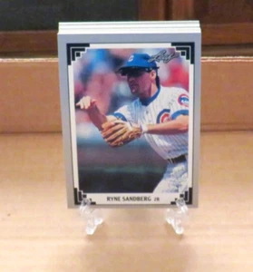 Chicago Cubs Ryne Sandberg 1991 Leaf Team Set 21 Cards - Picture 1 of 1