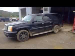 (LOCAL PICKUP ONLY) Driver Left Fender Fits 02-06 ESCALADE EXT 203864