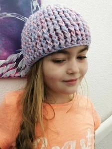 Mädchen Winter Mütze Strickmütze selbstgemacht sehr warm dehnbar 5 bis 12 jahre - Bild 1 von 4