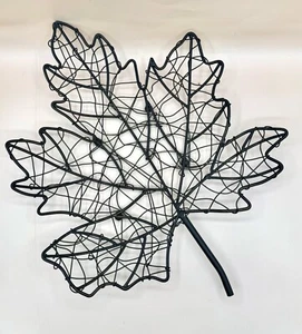 Einzigartige schwarze Metalldraht Ahornblatt dekorative Kunst Schüssel ~ 16"x13" - Bild 1 von 4