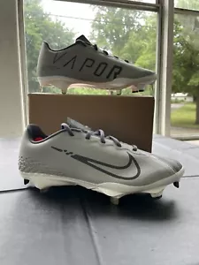 Nike React Vapor Ultrafly Elite 4 Grey Men's Baseball Cleats DA0701-002 - Picture 1 of 4