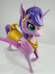 Mattel 2017 Unicorno Principessa Interattivo Ali Parlanti Svolazzante Giocattolo Viola Rosa - Foto 1 di 7