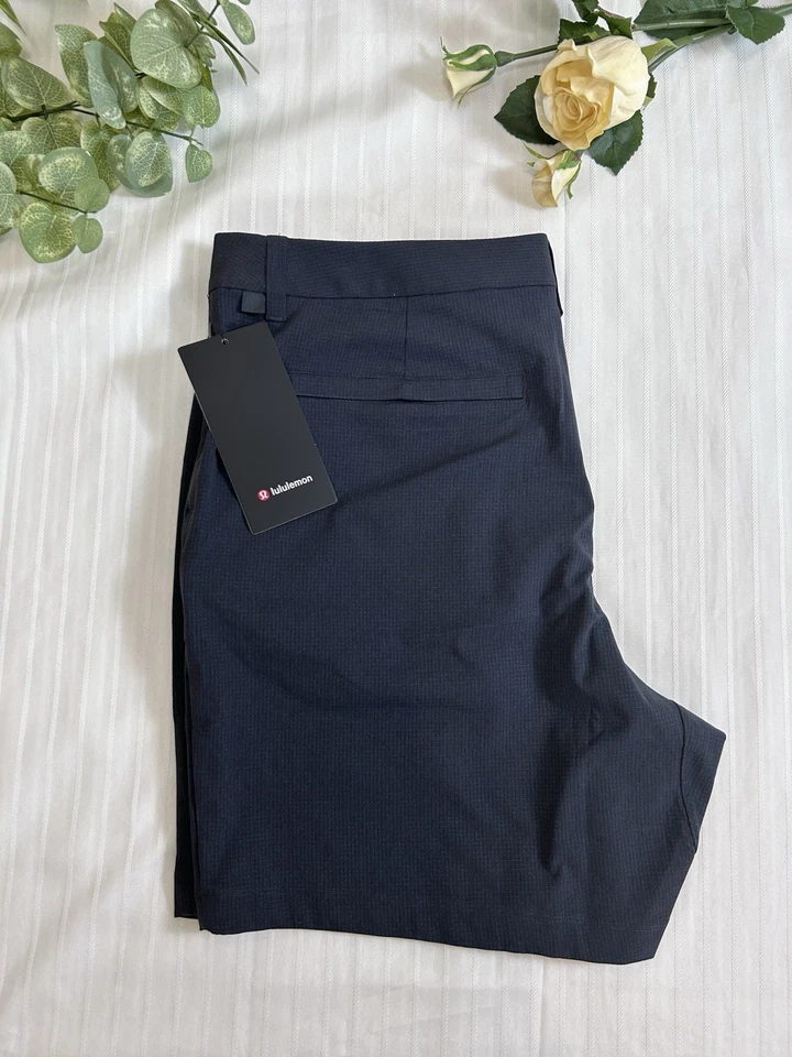 Lululemon Commission Golf Shorts Mens 30 Water Resistant Training Chino LM7AW2S