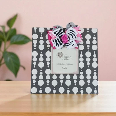 Handmade Bow Photo Frame 11x11  Fits 5x5 Picture  Keepsake Gift Decor - Image 1 of 3