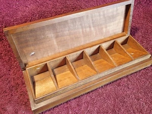 ca 1920/1930-s ANTIQUE VINTAGE WOOD BOX HOLDER FOR 6 STAMPS Lüdin ( Ludin ) & Co - Picture 1 of 5