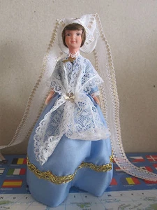Puppe , Trachtenpuppe, Reiseandenken, Andenken Belgien ? ca 17 cm groß - Bild 1 von 2
