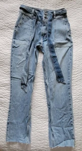 Abercrombie & Fitch Light Wash Mom Jeans with Belt Womens Size 27/4R - Picture 1 of 5
