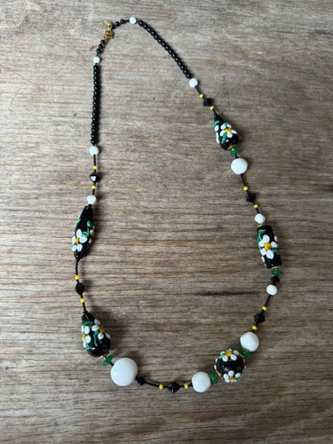 Collana Vintage Paola Nero Bianco Floreale Perline Con Chiusura Oro 28" Gucci