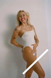 photo taille au choix  MILEY CYRUS (1283) - Picture 1 of 1