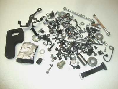 Lote de pernos de hardware 14-16 Yamaha FJ09 FZ09 tuercas pernos tornillos OEM 2014-2016 2016 Foto 1 de 4