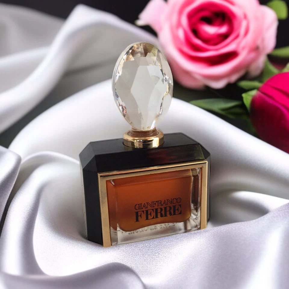 Парфюмерная вода Gianfranco Ferré Pure Extrait от Diana De Silva Cosmétiques 15 мл/0,5 жидкой унции - Изображение 1 из 4