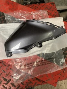 Yamaha Mt03 R/h Right Tank Seat Knee Grip Panel B04f412200p3 - Picture 1 of 3